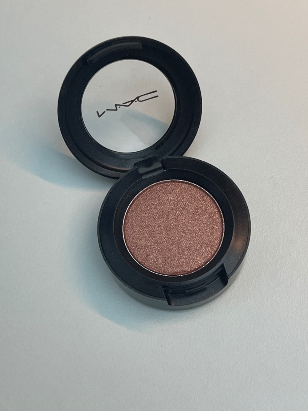 NEW MAC RARE Eyeshadow - MYTHOLOGY (Lustre) AB2 hard to find Full size no box